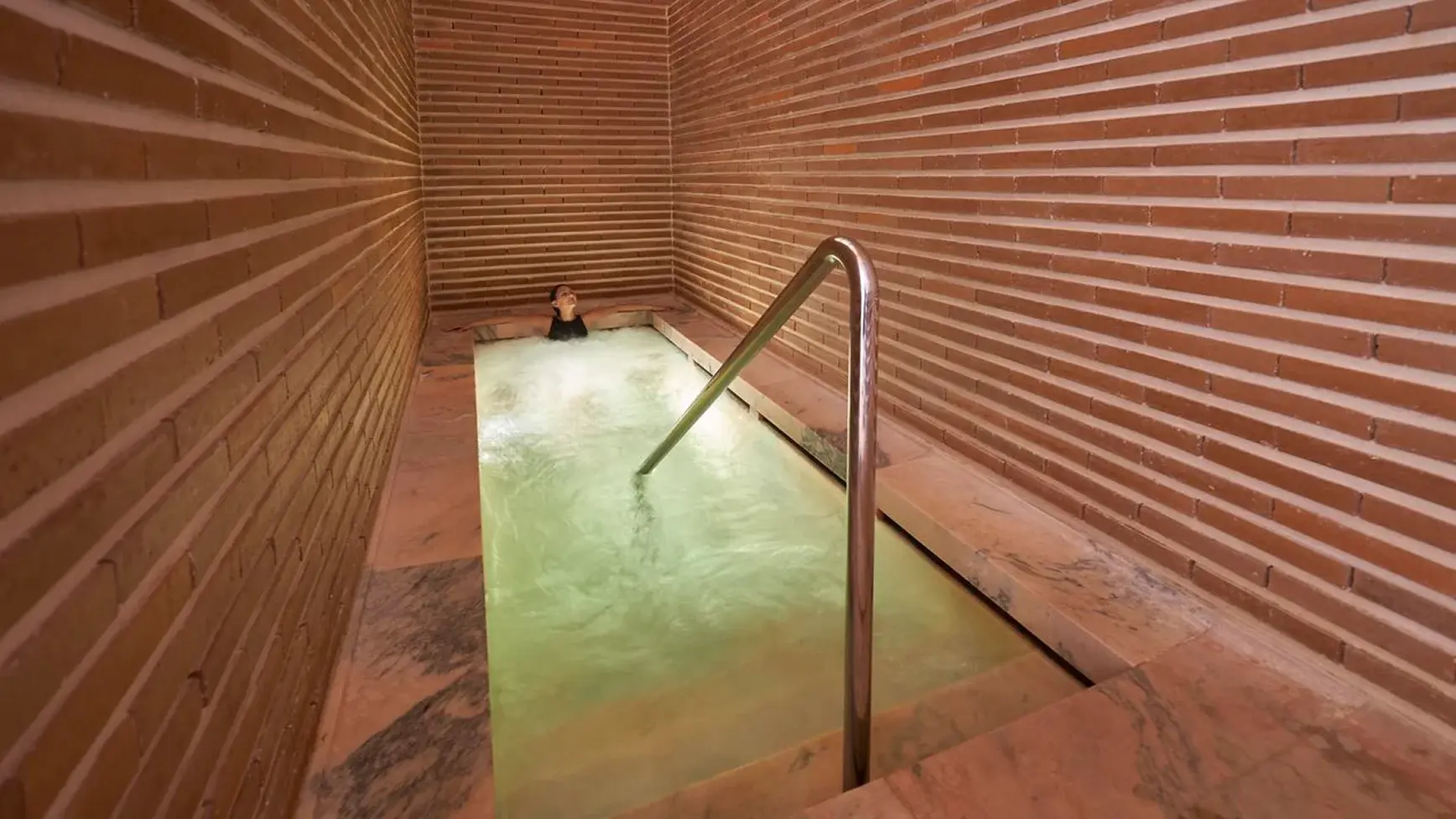 Spa Pool Image