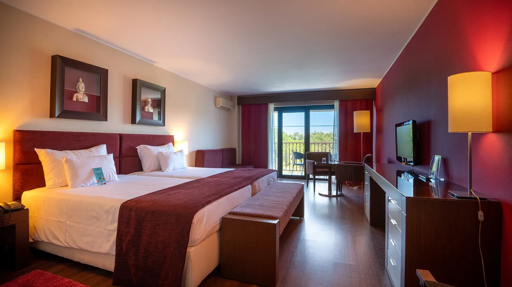 Air conditioned twin room with a balcony.  Area: 34m²